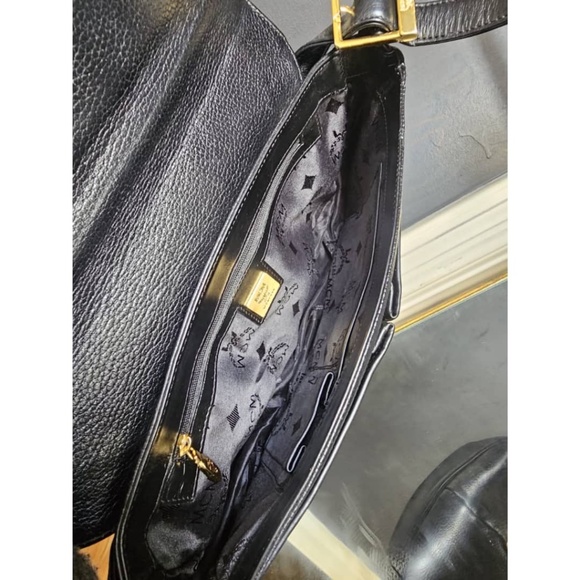 Authentic MCM Saddle Leather Flap Shoulder Bag Black - Picture 12 of 14